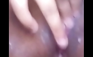 Luluzita de Macapá novinha se masturbando no banheiro