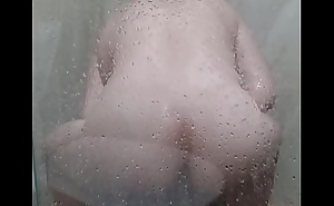 Caleña Sexy en el Baño