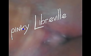 Pinkylibreville - vidéo complète sur le lien à l'écran ou sur RED