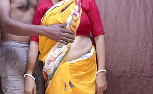 Hot mature milf amateur married pregnant aunty standing creampie fucking with husband friends in her house desi horny indian aunty in sexy saree blouse and petticoat big boobs beautyfull bengali boudi fucking and sucking cock and balls