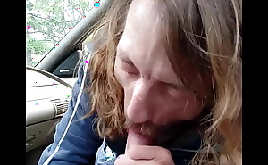 giving morning blowjob to my buddy in car