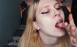 CUASPPDytO cut pls 2x.mkv nice natural tits shemale cums and licks it