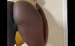 Mrs. E aka. Cameroonian booty twerks for you and spreads her cheeks wide enough for you to see all her holes.