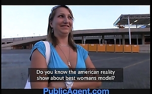 Publicagent does she unequivocally presuppose she's a model?