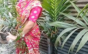 Bengali Desi Bhabhi Outdoor Chudai Devar Ke Saath red Saree main (Official Video By Localsex31)