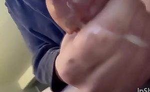 Look at all of that precum! Sound on!