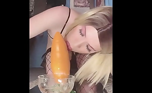 Huge Neotori Carrot Dildo Vs Jessica Bloom
