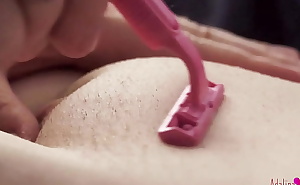 Slow-motion Romantic Pussy Shaving and Touching