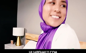 HijabFamily -  Middle-eastern Muslim babe Vanessa Vox Loses Virginity With BF
