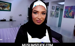 MuslimsFuck-Teen Maid In Hijab Gets Ready To Get Acquainted With My Cock