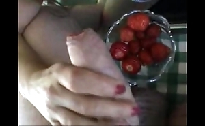 Cum chiefly food - strawberries