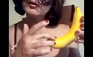 играюсь с бананом