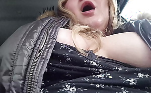Outdoor Facial on a beautiful Face chubby Girl after a Blowjob